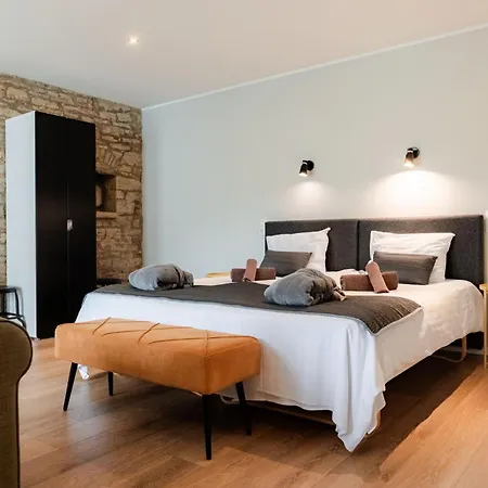 Johan & Aparthotel