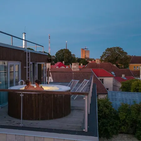 Johan & Aparthotel
