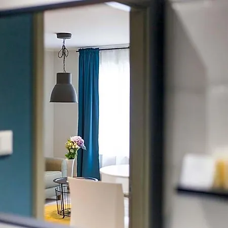 Johan & Apartmanhotel 4*