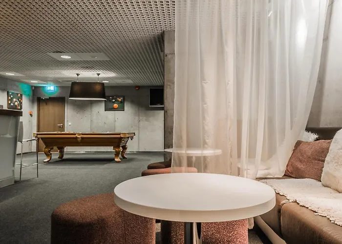 Johan & 4* كوريسارِ